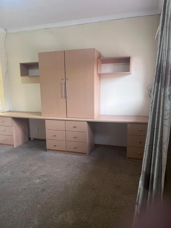 To Let 4 Bedroom Property for Rent in Riviera Park North West